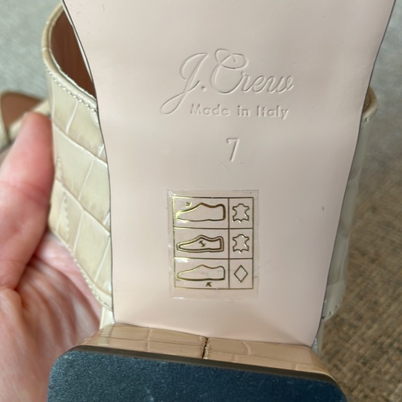 J.Crew Beige Croc Embossed T-Strap Leather Sandals Sz 7 - Picture 6 of 7